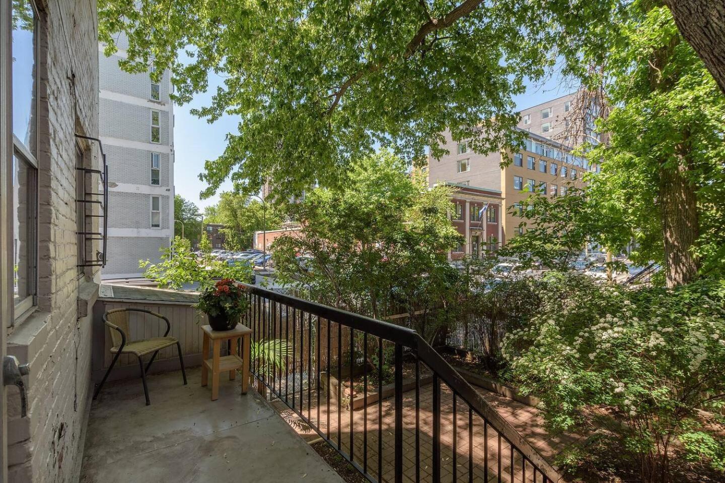 Perfect For Groups Big Livingroom 2 Backyard 3Br Монреаль Экстерьер фото