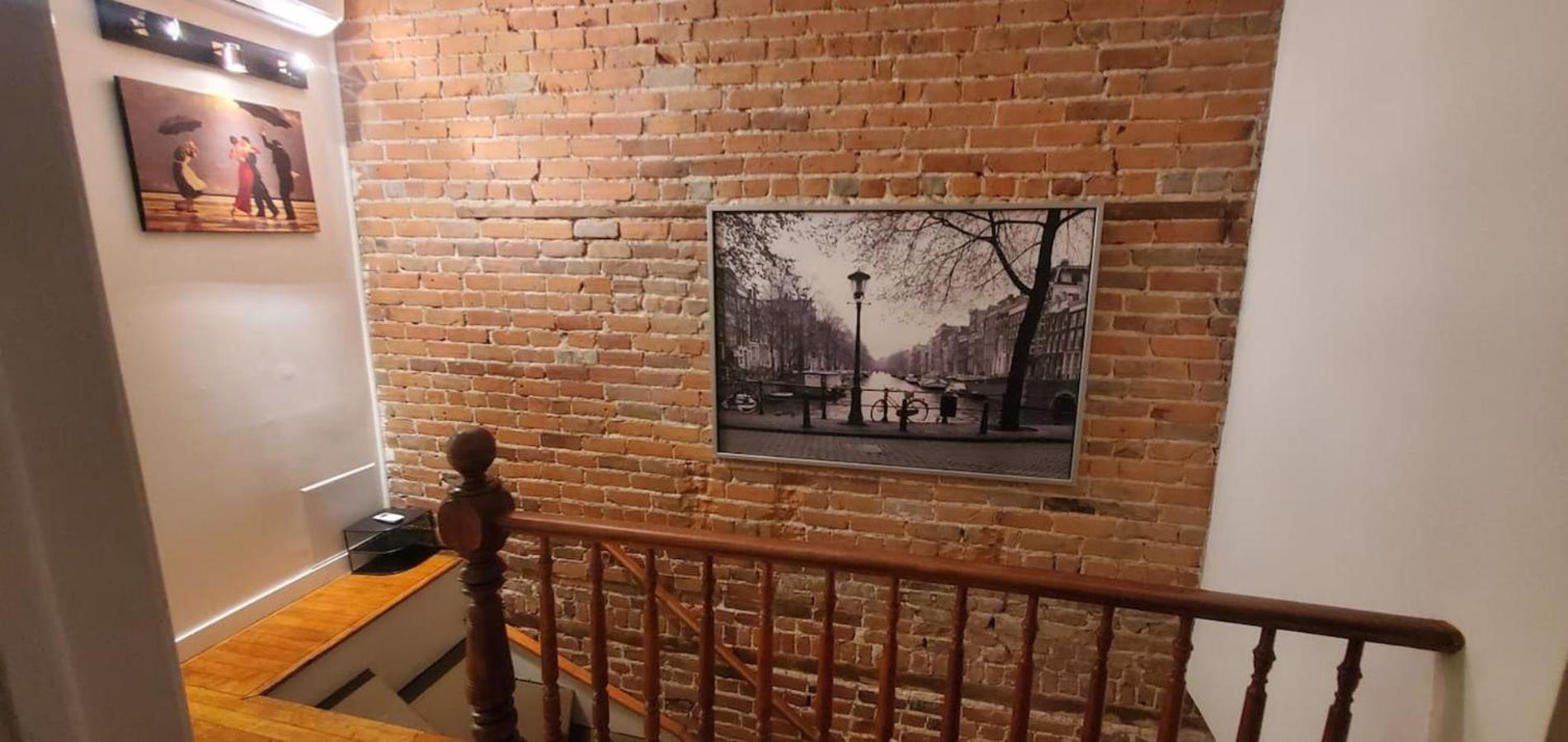 Perfect For Groups Big Livingroom 2 Backyard 3Br Монреаль Экстерьер фото